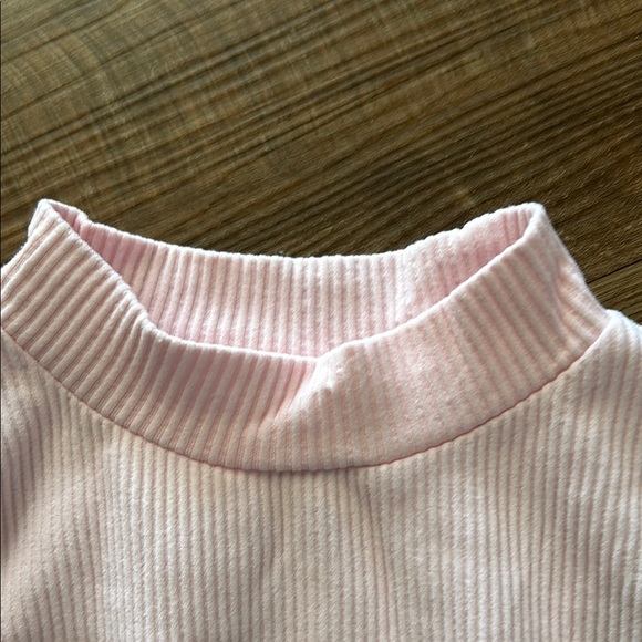 Pink Sleeveless Ribbed Top - Picture 3 of 3